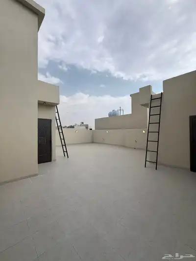 للبيع فيلا روف بملحق ومدخل سياره مساحه 380م المحاله ابها 24
