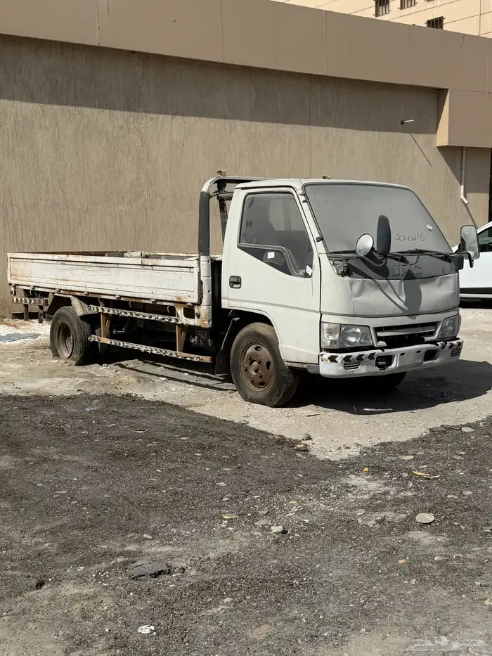 سيارة ديينا للبيع والبيع سمح و رخيص 0