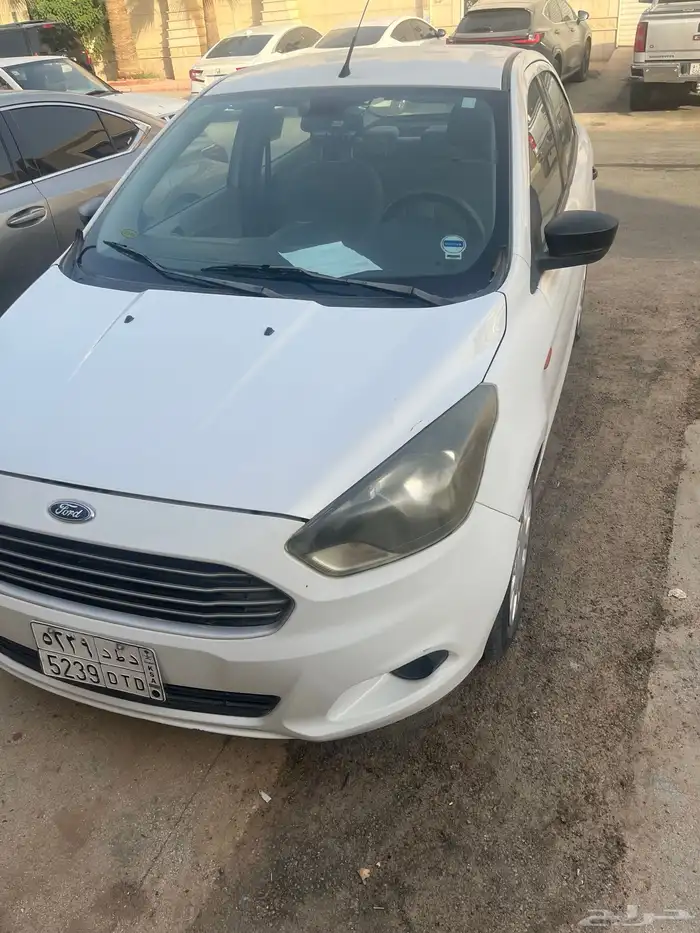 فورد فيجو 2018 نظيفة ممشى 82 الف 4