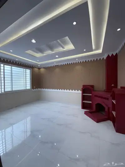 للبيع فيلا روف بملحق ومدخل سياره مساحه 380م المحاله ابها 27