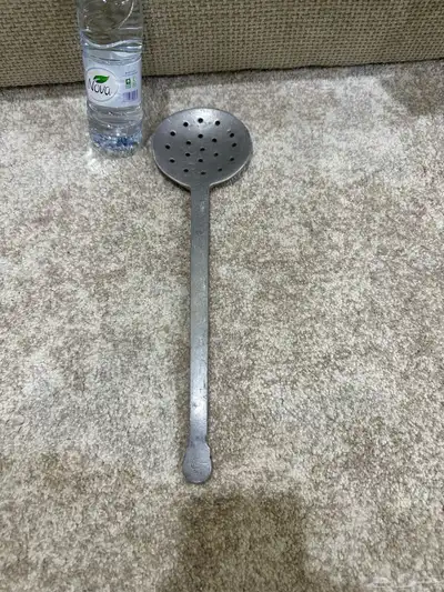 للبيع ملاس قديم نظيف 4