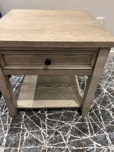 طاوله البيع 1