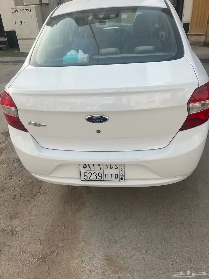 فورد فيجو 2018 نظيفة ممشى 82 الف 0