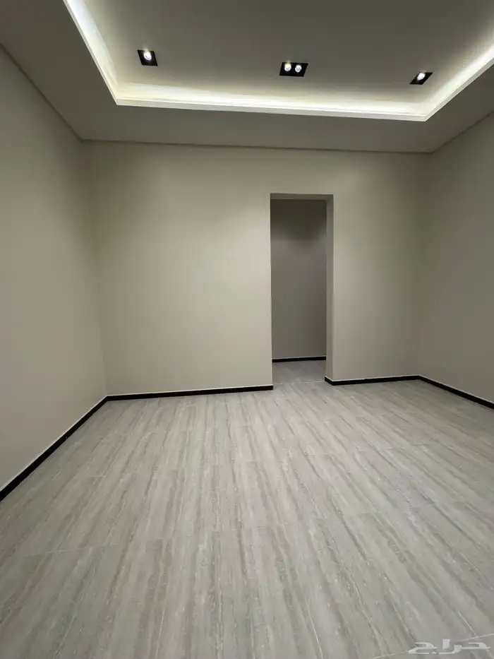 للبيع دور أرضي شرق الرياض 5
