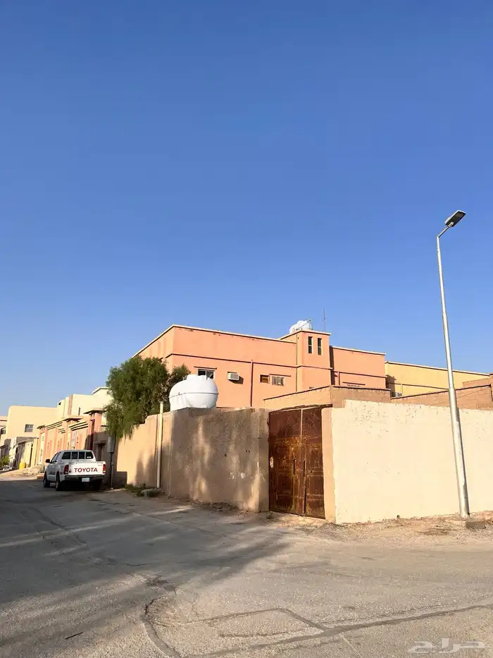 للبيع بيت دورين بالعنيزة 2