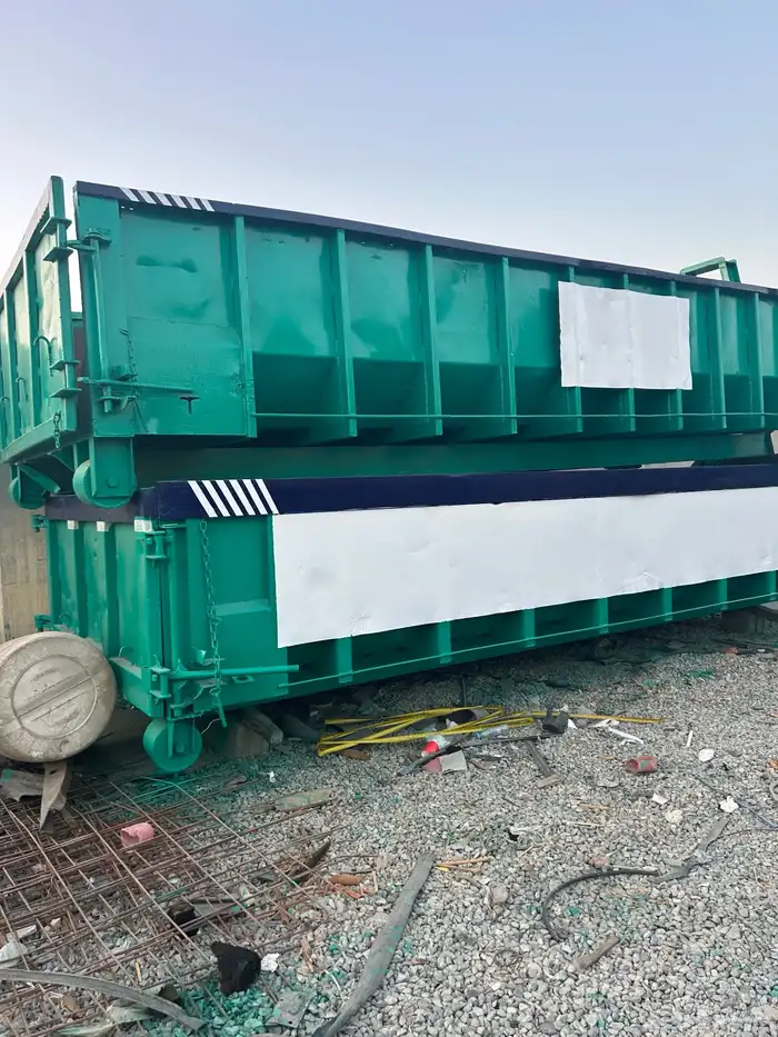 حاويات مخلفات للبيع 0