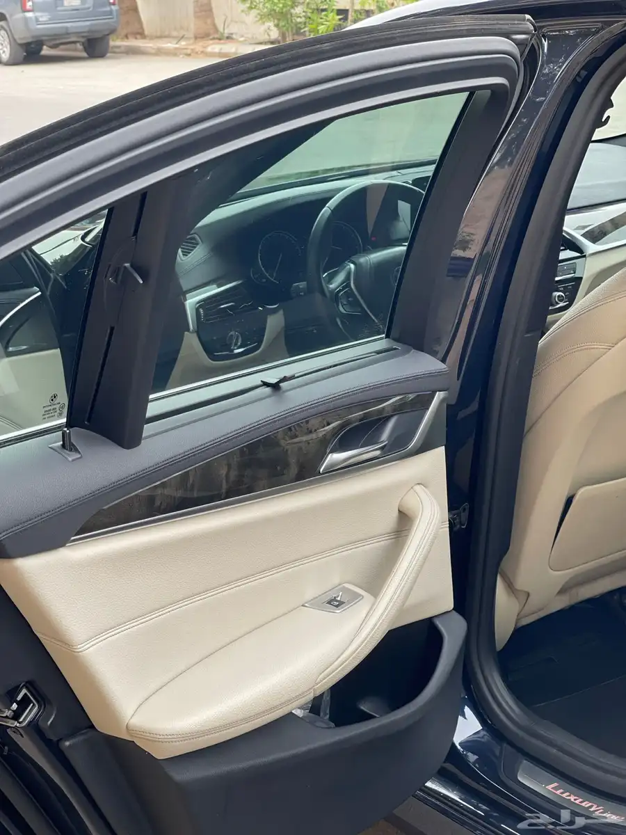bmw 530 2017 luxury line اعلى فئة 14