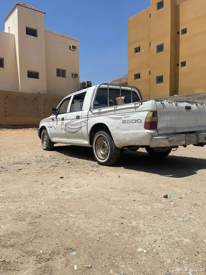 ميتسوبيشي L200 4