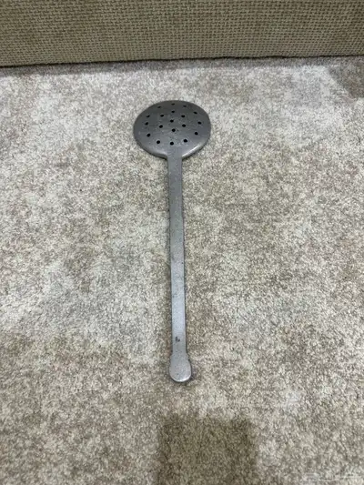 للبيع ملاس قديم نظيف 7