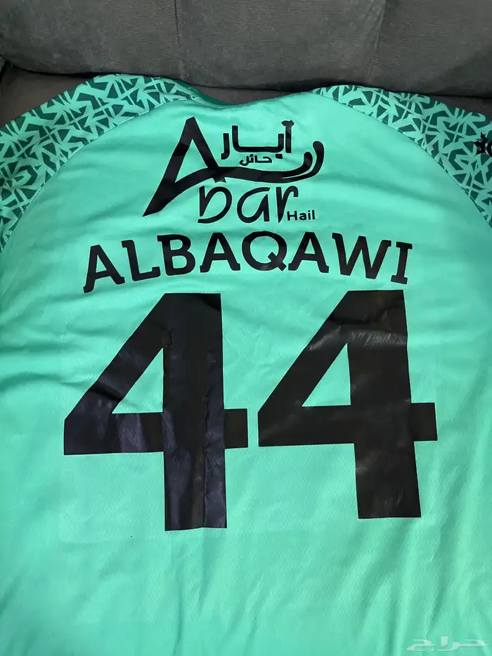 تيشيرت البقعاوي لاعب الطائي قديما شعار الطائي القديم ومطلوب 1