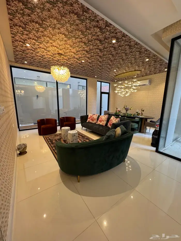 للبيع فيلا تصميم مودرن مؤثثة تشطيب فاخر جدة ابحر الشمالية 18