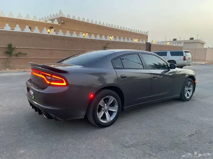 دودج تشارجر SXT 9