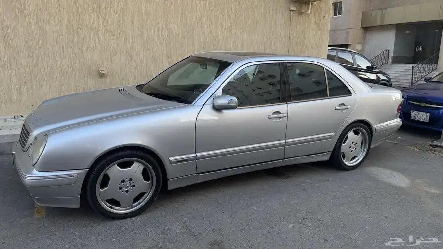 مرسيدسE320 2