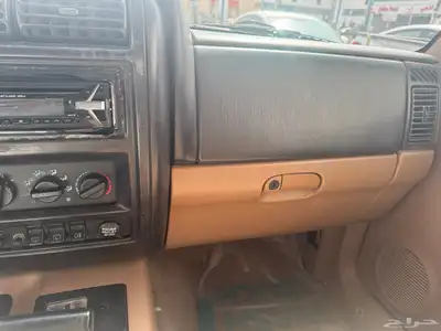 شروكي 1999 باب واحد ابيض 16