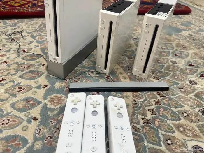 اجهزه وي wii اصليه 0