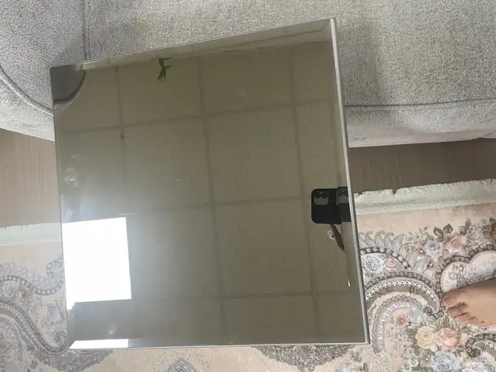 طاولة للبيع 0