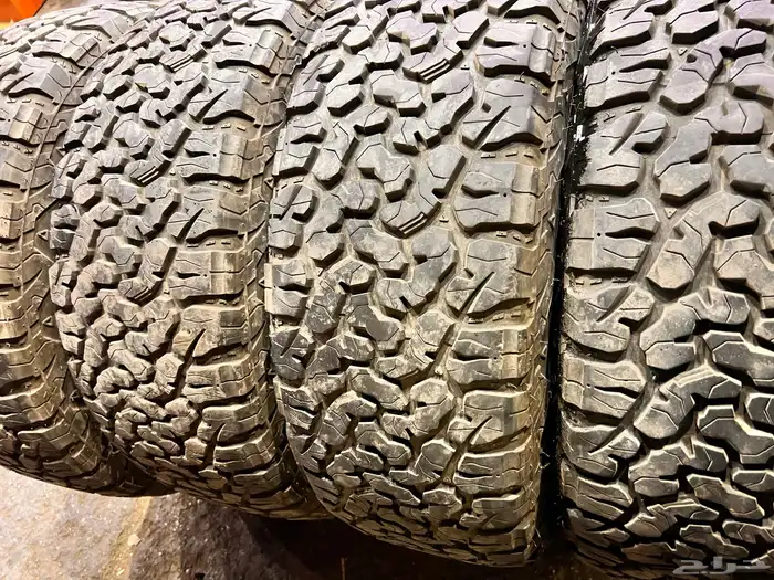 كفرات ودواي نص حجري مقاس 285 70 17 1