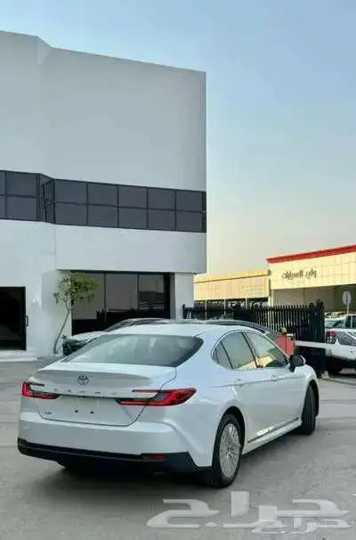 تويتا كامري le 2025 1