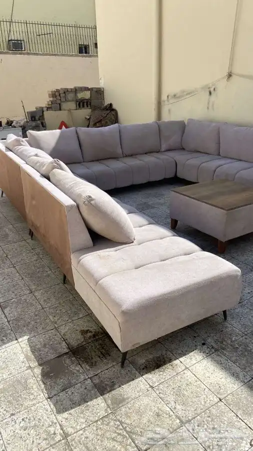 كنب لون بيج نضيف استهدام اشهر معدوده 1