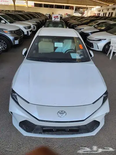 كامري e 2025 ستاندر استلام فوري 0