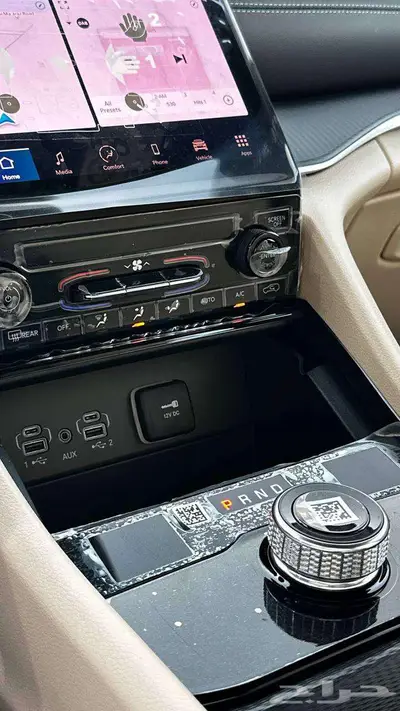 جيب جراند شيروكي لاريدو 2025 13