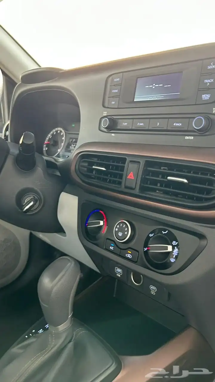 هونداي i 10 ستاندر 2025 34