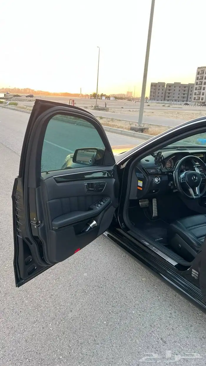 نادرره جدا  بحاله الوكاله E63 mercedes-benz 2010 12