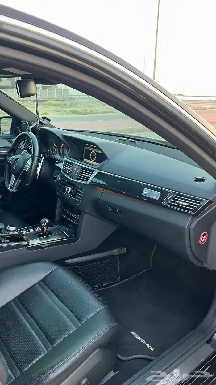 نادرره جدا  بحاله الوكاله E63 mercedes-benz 2010 6