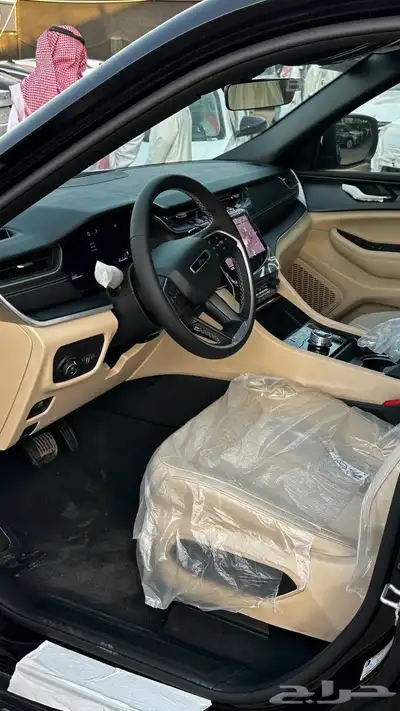 جيب شروكي 2025 4