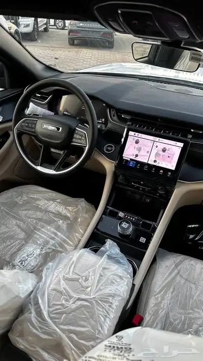 جيب شروكي 2025 5