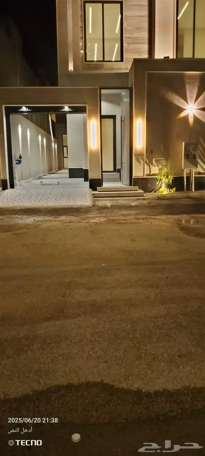 للبيع شقق ارضيه ب 600 الف وشقق دبلكسيه 3