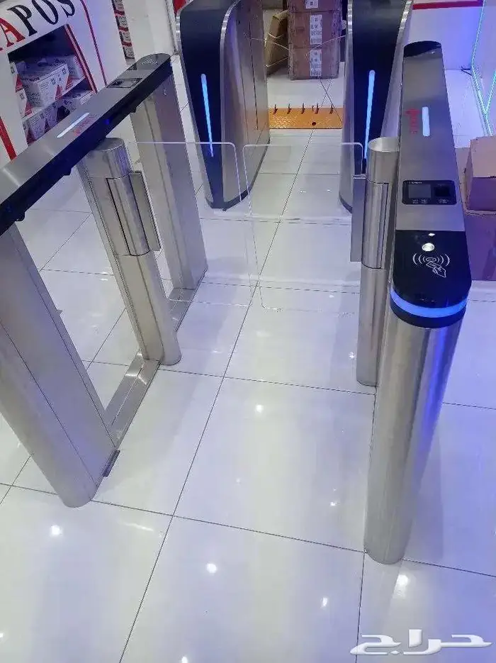 بوابات التحكم في دخول وخروج الافراد للجيم والشركات 4