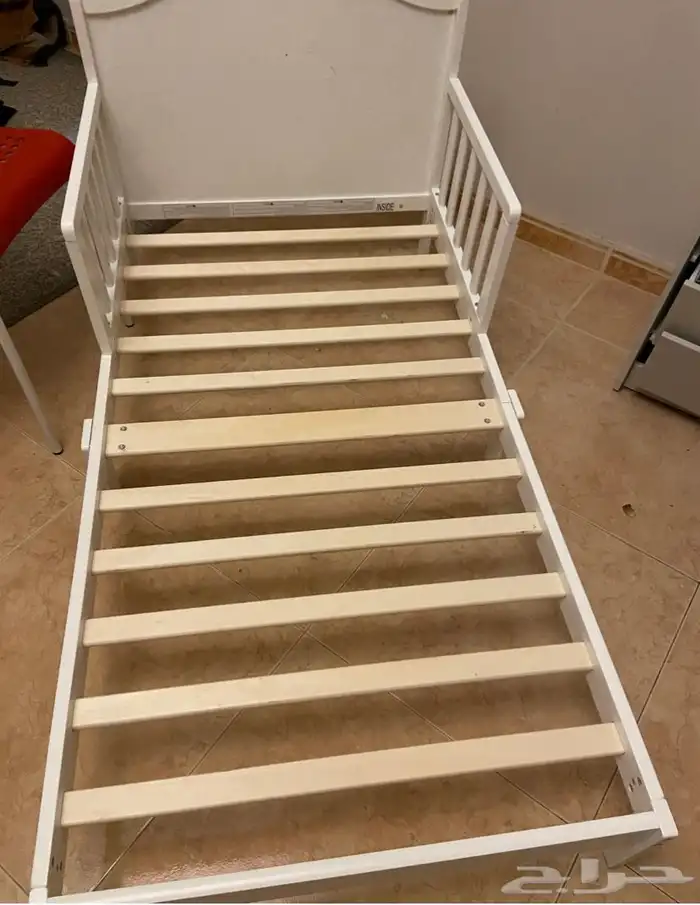 سرير أطفال 2