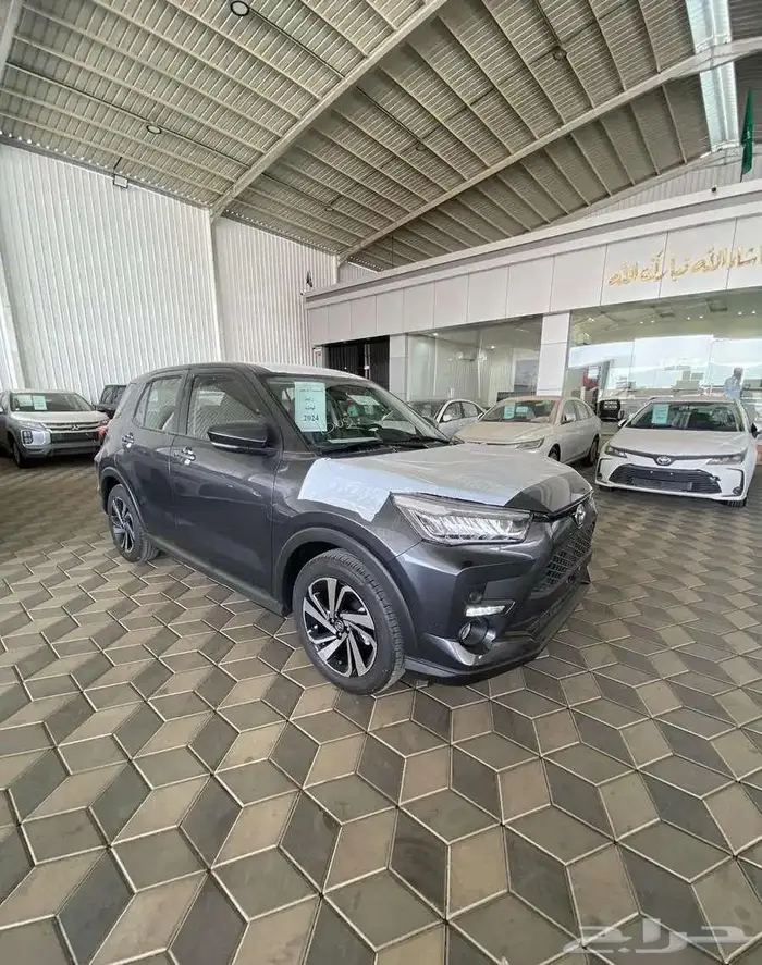 تويوتا رايز ليمتد 2024 فل كامل اصفار 1