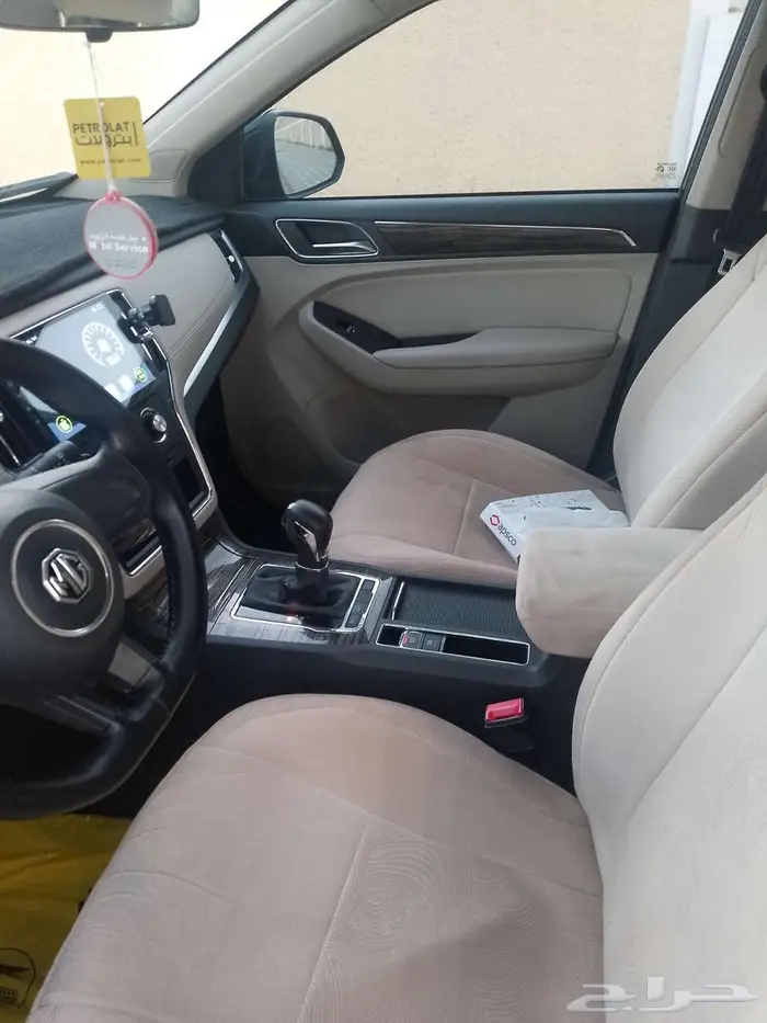 سيارة mg rx5 للبيع 11