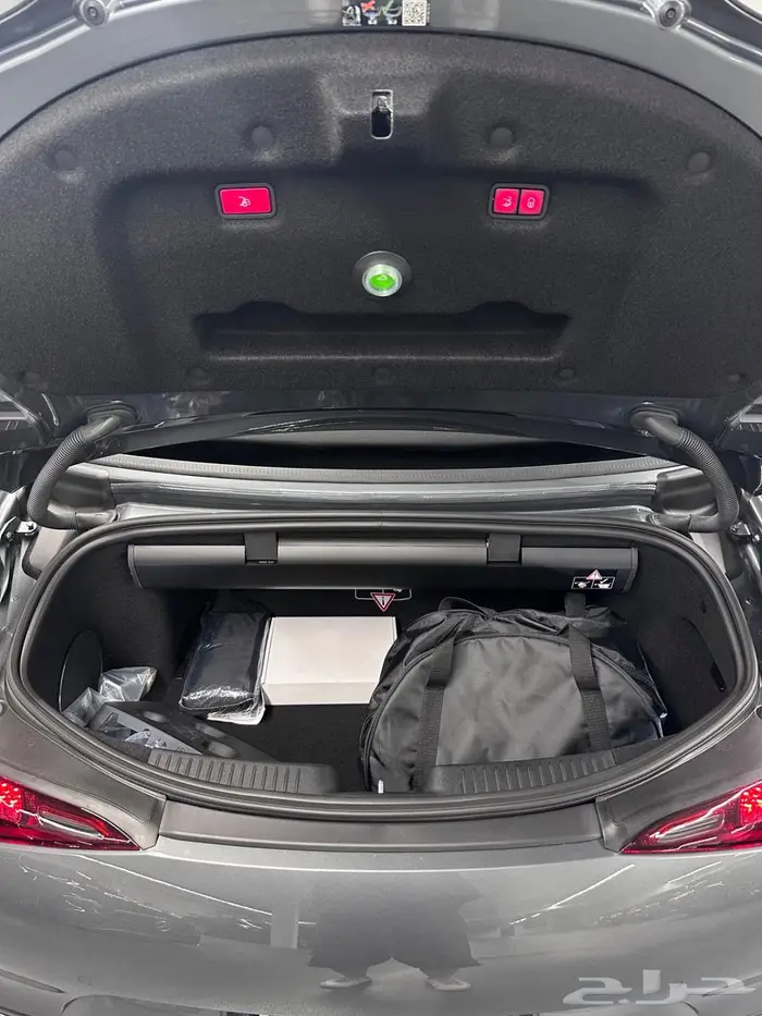 2025 Mercedes SL55 4Matic Roadster 8