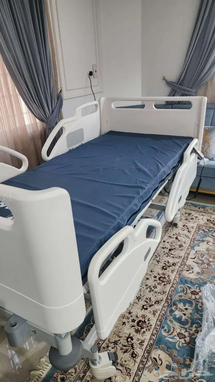 سرير طبي كهربائي 2
