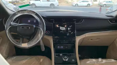 جيب جراند شيروكي لاريدو 2025 لدى الخضر للسيارات 3