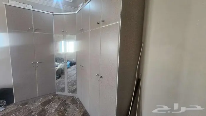 دولاب زاويه للملابس 1