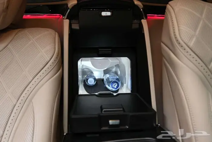 مرسيدس مايباخ S560 2018 سعودي 11