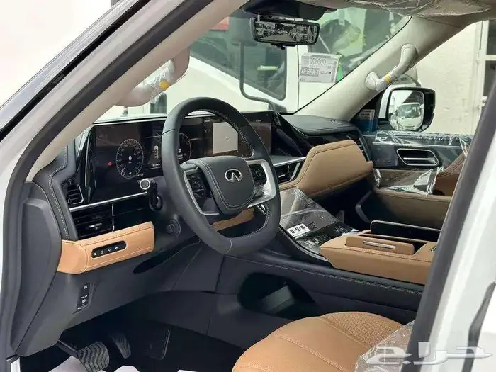 انفنتي QX80 سينسوري 2025 ابيض  اسود 17