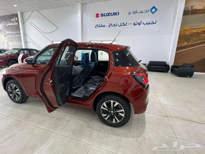 سويفت فل GLX لون واحد عروض على الكاش والتمويل وكيل نجيب اوتو 4