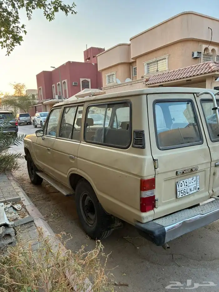 جيب تويوتا 1984 4