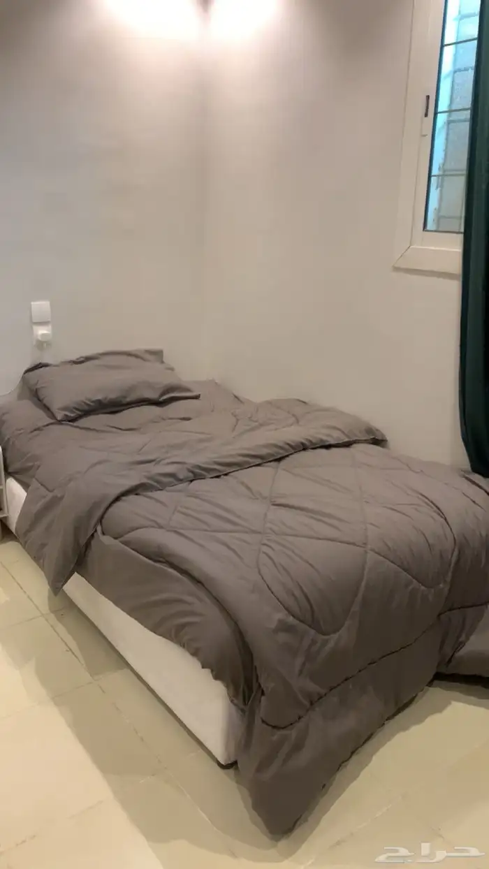 سرير مع مرتبه 0