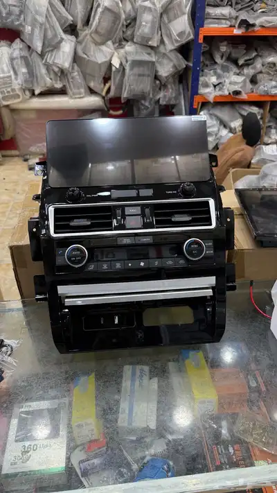 شاشة نيسان باترول 6