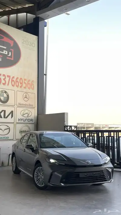 كامري LE بنزين 2025 لون تيتانيوم باقل الاسعار 4