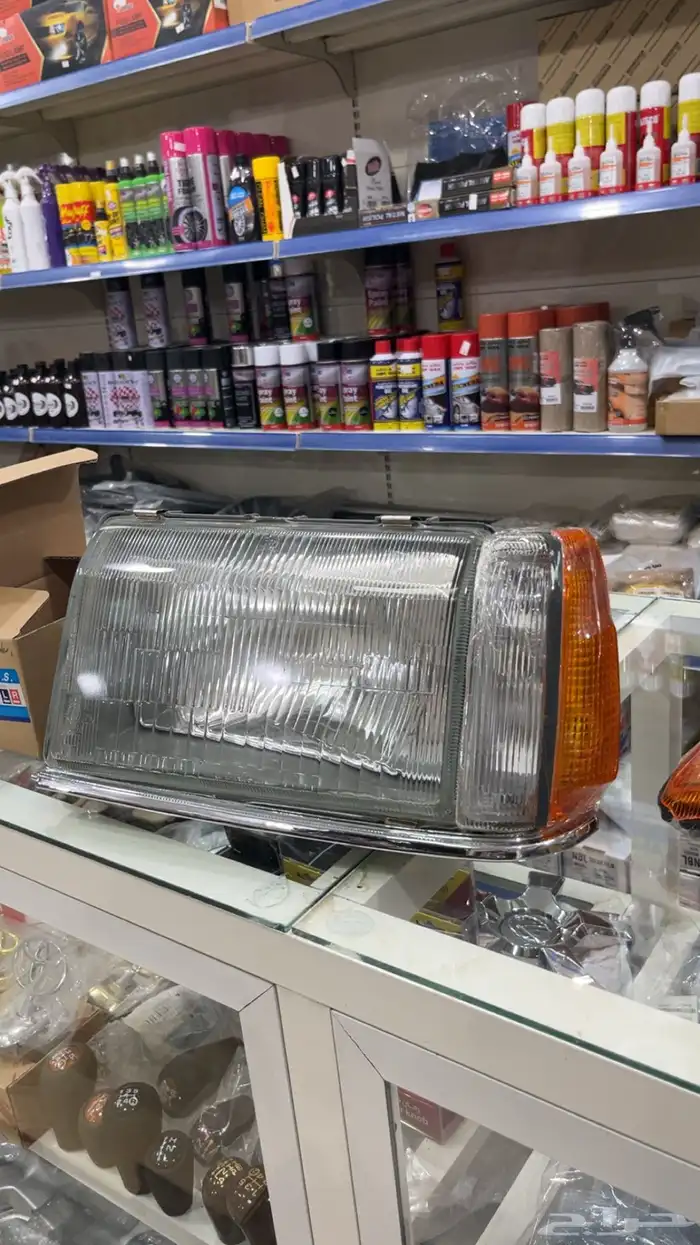 اكسسوارات لوريل 240L و200L موديل81-84 21
