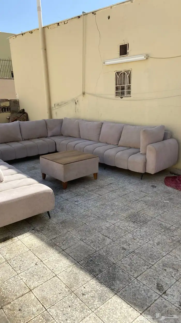 كنب طول 3 80 عرض 3 40 مع طاولة 0