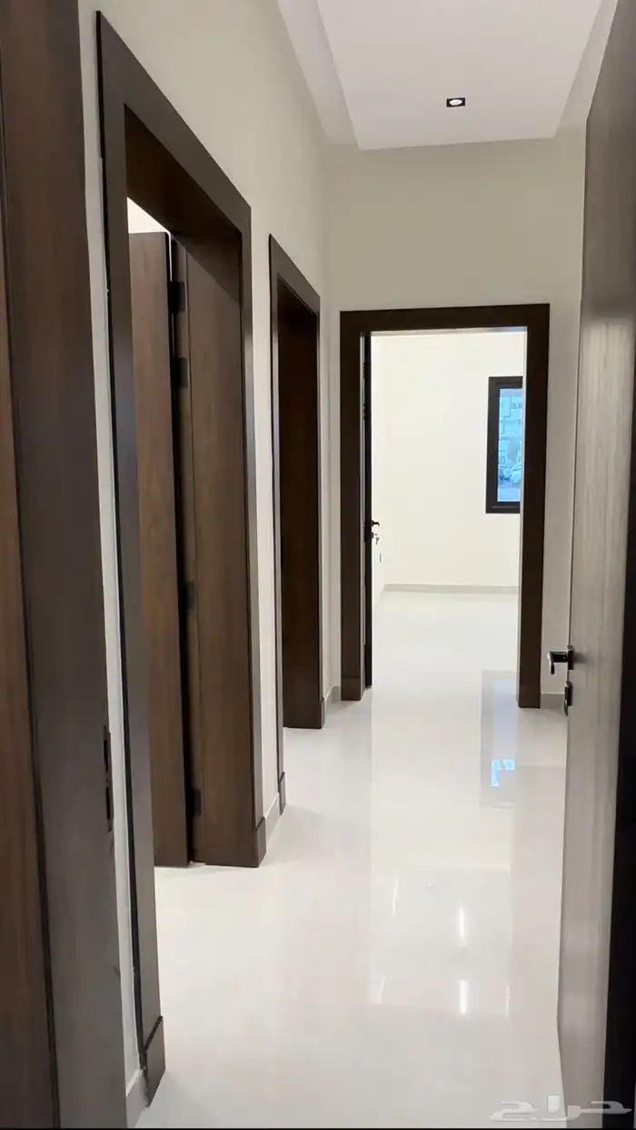 ادوار للايجار بكمباوند 5