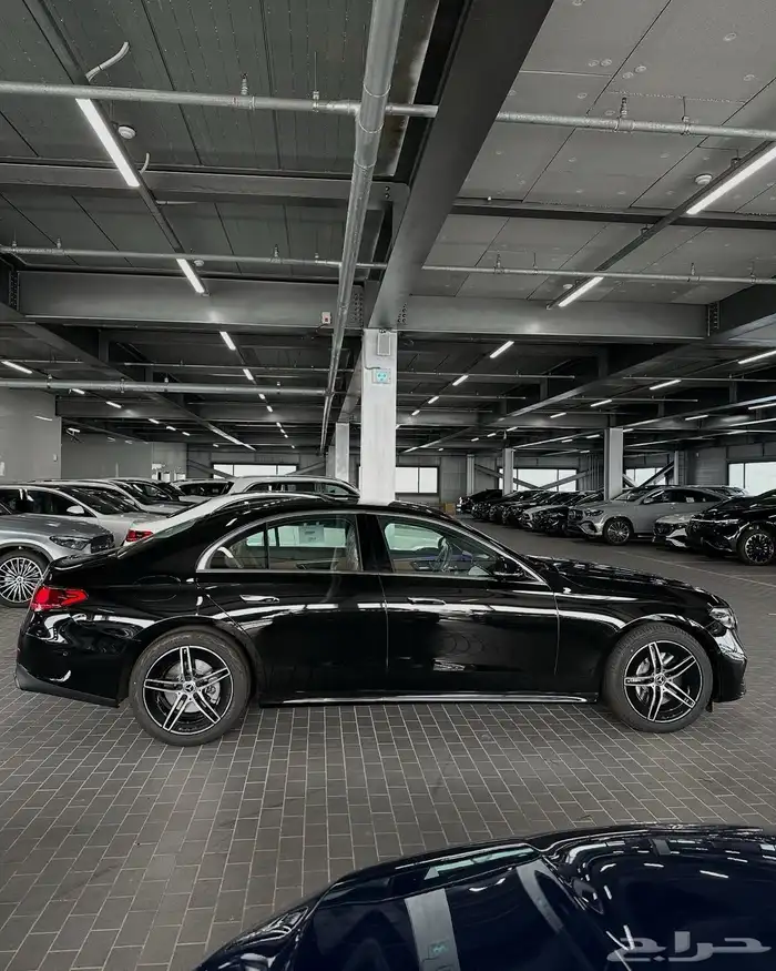 مرسيدس E300 2025 اصفار وكاله 6